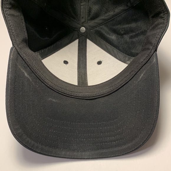 Adidas Hat Charcoal Black color Mens size - Picture 6 of 8